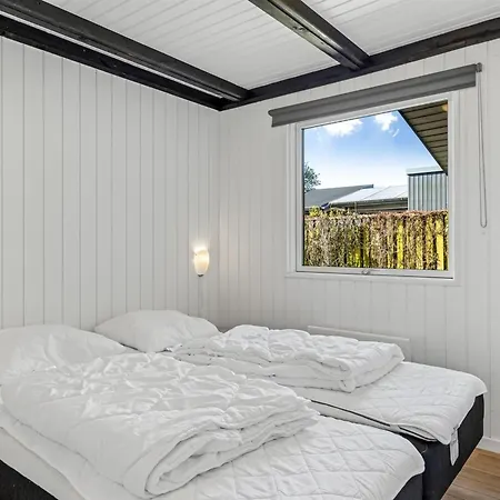 Semesterbostad Orn - 5m From The Sea By Interhome Binderup Strand