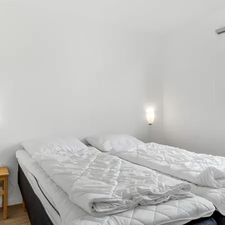 Semesterbostad Orn - 5m From The Sea By Interhome