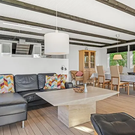 Orn - 5m From The Sea By Interhome