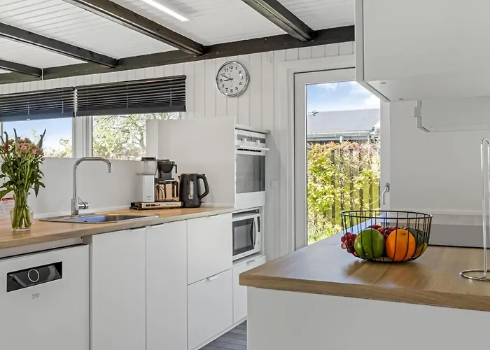 Сasa de vacaciones Orn - 5m From The Sea By Interhome Binderup Strand